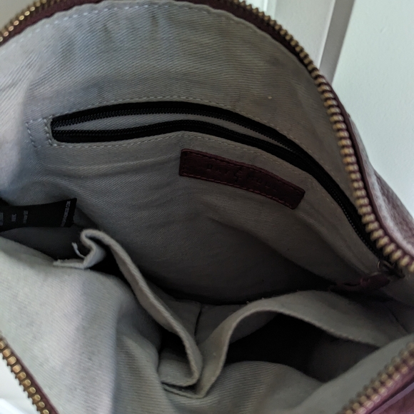 🎀 2/$15 Day & Mood Burgundy Leather Crossbody Purse - Picture 3 of 13